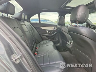 Zdjęcie 10 z 12 samochodu: 2018 MERCEDES-BENZ C 300 VIN:55SWF4JB6JU261876 - miniatura