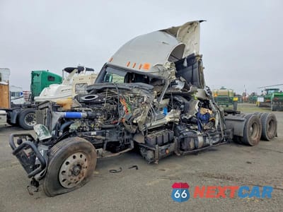 Drugie zdjęcie samochodu z przodu: 2021 FREIGHTLINER CASCADIA 1 - SEMI TRUCK VIN:3AKJHHDR5MSMC0841 - miniatura