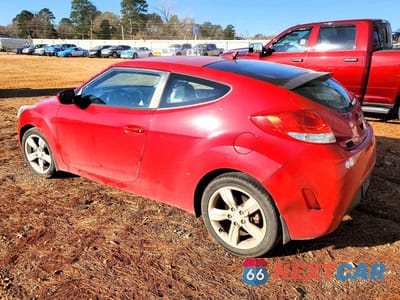 Drugie zdjęcie samochodu z przodu: 2015 HYUNDAI VELOSTER VIN:KMHTC6AD7FU239373 - miniatura