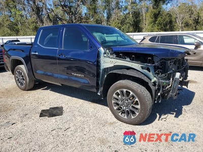 Czwarte zdjęcie samochodu z boku: 2025 TOYOTA TUNDRA CREWMAX LIMITED VIN:5TFJA5DB3SX263765 - miniatura