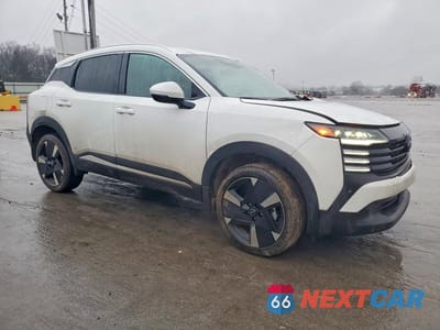 Czwarte zdjęcie samochodu z boku: 2025 NISSAN KICKS SR VIN:3N8AP6DA4SL440660 - miniatura