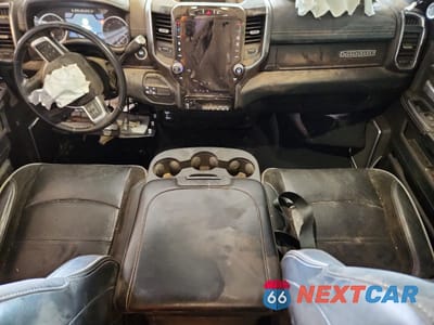 Zdjęcie 8 z 13 samochodu: 2022 RAM 2500 LARAMIE VIN:3C6UR5NL7NG240826 - miniatura