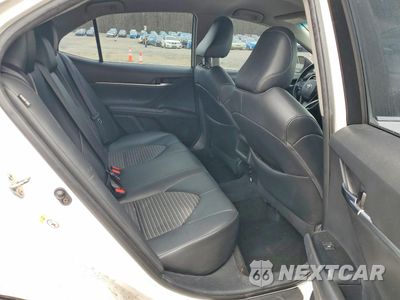 Zdjęcie 10 z 12 samochodu: 2018 TOYOTA CAMRY SE VIN:4T1B11HK1JU563694 - miniatura