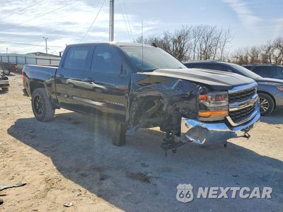 Czwarte zdjęcie samochodu z boku: 2017 CHEVROLET SILVERADO K1500 LT VIN:3GCUKREC6HG141262 - miniatura