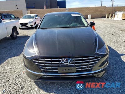 Piąte zdjęcie samochodu w środku: 2022 HYUNDAI SONATA HYBRID LIMITED VIN:KMHL54JJ3NA052524 - miniatura