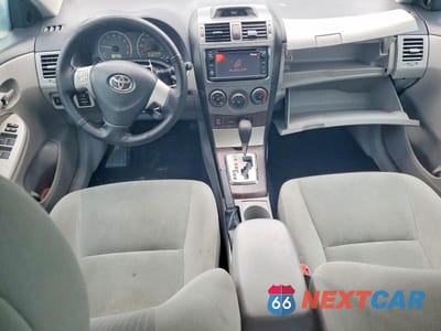 Zdjęcie 8 z 11 samochodu: 2013 TOYOTA COROLLA BASE VIN:2T1BU4EE1DC073771 - miniatura