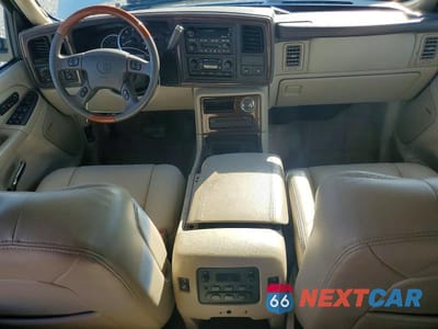 Zdjęcie 8 z 12 samochodu: 2003 CADILLAC ESCALADE VIN:1GYEK63N83R301104 - miniatura