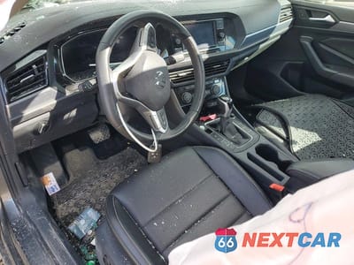 Zdjęcie 8 z 12 samochodu: 2024 VOLKSWAGEN JETTA SE VIN:3VW7M7BU0RM030103 - miniatura