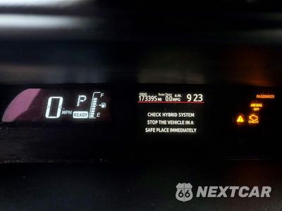 Zdjęcie 9 z 12 samochodu: 2016 TOYOTA PRIUS C VIN:JTDKDTB38G1126746 - miniatura