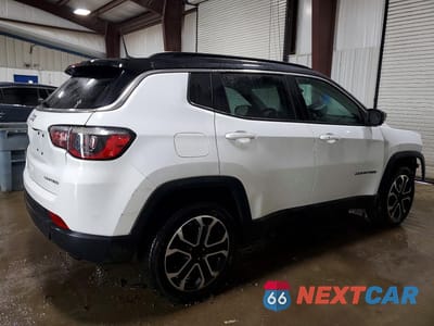Trzecie zdjęcie samochodu z tyłu: 2022 JEEP COMPASS LIMITED VIN:3C4NJDCB2NT209824 - miniatura