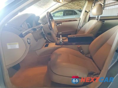 Zdjęcie 7 z 12 samochodu: 2007 MERCEDES-BENZ S 550 VIN:WDDNG71X17A081364 - miniatura