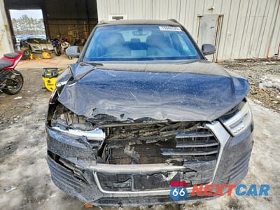 Piąte zdjęcie samochodu w środku: 2016 AUDI Q3 PRESTIGE VIN:WA1GFCFS9GR024093 - miniatura