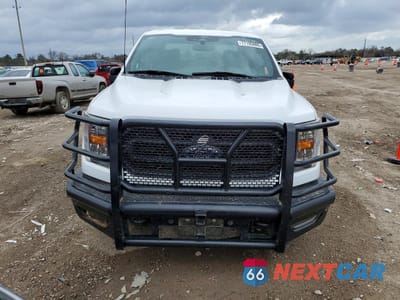 Piąte zdjęcie samochodu w środku: 2023 FORD F150 SUPERCREW VIN:1FTFW1E5XPKF35340 - miniatura