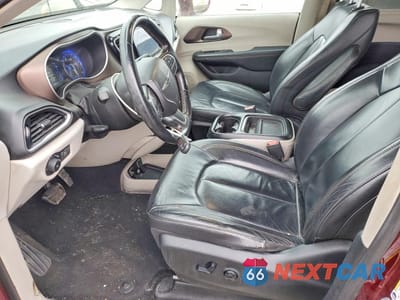 Zdjęcie 7 z 13 samochodu: 2017 CHRYSLER PACIFICA TOURING L VIN:2C4RC1BG2HR569402 - miniatura