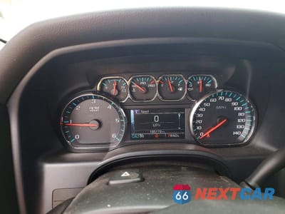 Zdjęcie 9 z 12 samochodu: 2018 CHEVROLET SILVERADO K1500 LT VIN:3GCUKREC2JG240554 - miniatura