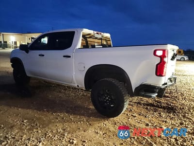 Drugie zdjęcie samochodu z przodu: 2024 CHEVROLET SILVERADO K1500 ZR2 VIN:3GCUDHE85RG310043 - miniatura