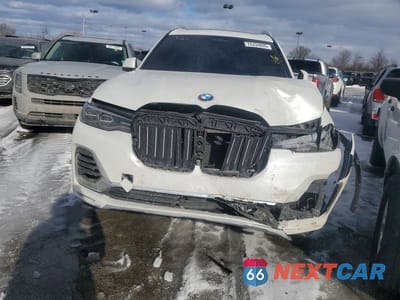 Piąte zdjęcie samochodu w środku: 2019 BMW X7 XDRIVE50I VIN:5UXCX4C53KLS36214 - miniatura