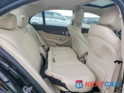 Zdjęcie 10 z 11 samochodu: 2019 MERCEDES-BENZ E 300 4MATIC VIN:WDDZF4KB6KA630815 - miniatura