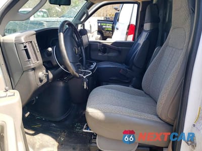 Zdjęcie 7 z 13 samochodu: 2023 CHEVROLET EXPRESS G3500 VIN:1GB0GRFPXP1149996 - miniatura