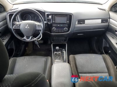 Zdjęcie 8 z 13 samochodu: 2017 MITSUBISHI OUTLANDER ES VIN:JA4AD2A33HZ020192 - miniatura