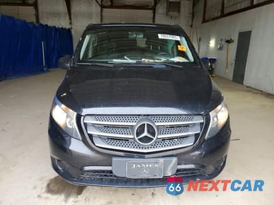 Piąte zdjęcie samochodu w środku: 2018 MERCEDES-BENZ METRIS VIN:WD4PG2EE7J3408740 - miniatura