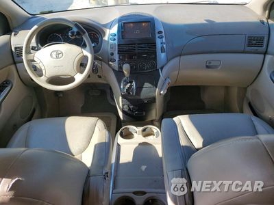 Zdjęcie 8 z 14 samochodu: 2010 TOYOTA SIENNA CE VIN:5TDKK4CC4AS300493 - miniatura