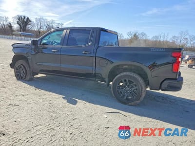 Drugie zdjęcie samochodu z przodu: 2025 CHEVROLET SILVERADO K1500 TRAIL BOSS CUSTOM VIN:3GCUKCED3SG121841 - miniatura