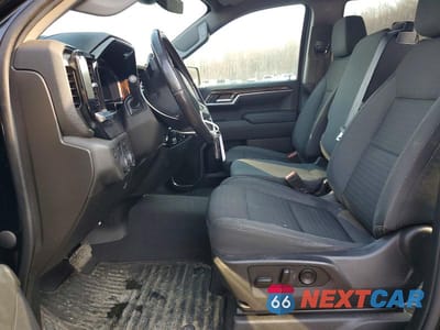 Zdjęcie 7 z 11 samochodu: 2022 CHEVROLET SILVERADO K1500 LT VIN:1GCUDDET6NZ643083 - miniatura