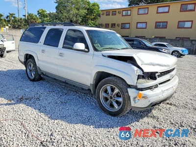 Czwarte zdjęcie samochodu z boku: 2003 CHEVROLET SUBURBAN K1500 VIN:3GNFK16Z13G322475 - miniatura