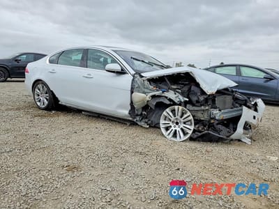 Czwarte zdjęcie samochodu z boku: 2016 JAGUAR XF PREMIUM VIN:SAJBD4BV9GCY13294 - miniatura