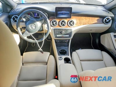 Zdjęcie 8 z 12 samochodu: 2018 MERCEDES-BENZ GLA 250 VIN:WDCTG4EB8JJ497668 - miniatura