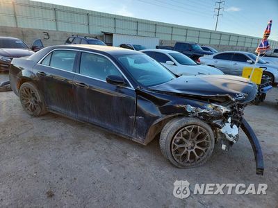 Czwarte zdjęcie samochodu z boku: 2016 CHRYSLER 300 LIMITED VIN:2C3CCAAG4GH167350 - miniatura