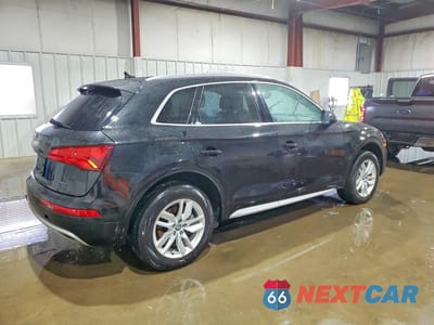 Trzecie zdjęcie samochodu z tyłu: 2020 AUDI Q5 PREMIUM VIN:WA1ANAFY7L2084961 - miniatura