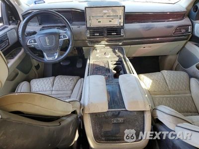 Zdjęcie 8 z 12 samochodu: 2023 LINCOLN NAVIGATOR BLACK LABEL VIN:5LMJJ2TG3PEL15886 - miniatura