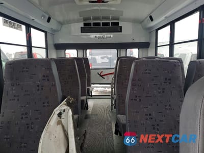 Zdjęcie 10 z 13 samochodu: 2025 FORD ECONOLINE E350 SUPER DUTY CUTAWAY VAN VIN:1FDEE3FN8SDD15115 - miniatura