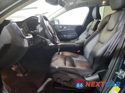 Zdjęcie 7 z 13 samochodu: 2019 VOLV XC60 T6 VIN:YV4A22RK1K1357566 - miniatura