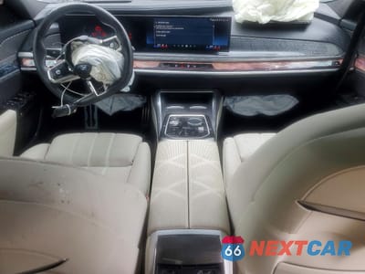 Zdjęcie 8 z 13 samochodu: 2024 BMW I7 XDRIVE60 VIN:WBY53EJ05RCR11850 - miniatura