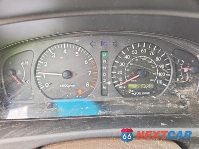 Zdjęcie 9 z 13 samochodu: 2000 TOYOTA SIENNA LE VIN:4T3ZF13C1YU220272 - miniatura