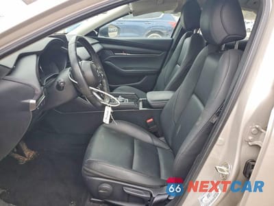 Zdjęcie 7 z 11 samochodu: 2024 MAZDA 3 SELECT SPORT VIN:3MZBPABM9RM431714 - miniatura