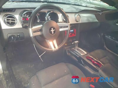 Zdjęcie 8 z 11 samochodu: 2008 FORD MUSTANG VIN:1ZVHT80N485137703 - miniatura