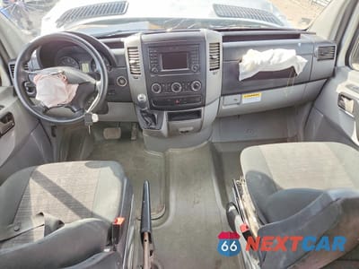 Zdjęcie 8 z 15 samochodu: 2016 MERCEDES-BENZ SPRINTER 2500 VIN:8BRPE7DD9GE121871 - miniatura