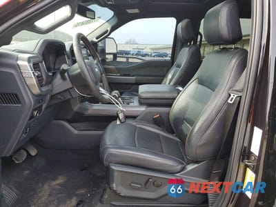Zdjęcie 7 z 12 samochodu: 2025 FORD F150 LARIAT VIN:1FTFW5L89SKD31402 - miniatura