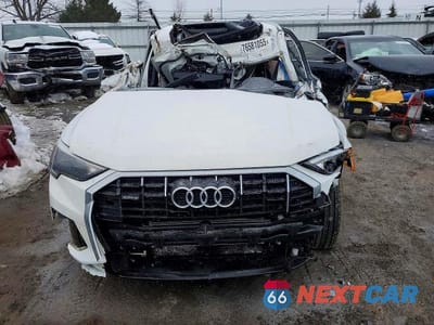 Piąte zdjęcie samochodu w środku: 2021 AUDI Q3 PREMIUM 40 VIN:WA1AUCF39M1100118 - miniatura