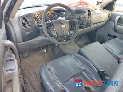 Zdjęcie 8 z 12 samochodu: 2014 CHEVROLET SILVERADO FLATBED TRUCK VIN:1GB3CZC89EF134721 - miniatura