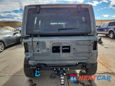 Zdjęcie 6 z 13 samochodu: 2022 JEEP WRANGLER UNLIMITED SAHARA 4XE VIN:1C4JJXP63NW153125 - miniatura