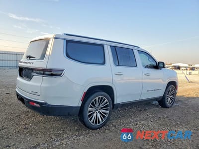 Trzecie zdjęcie samochodu z tyłu: 2023 JEEP GRAND WAGONEER SERIES III VIN:1C4SJVGP1PS505212 - miniatura