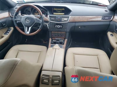 Zdjęcie 8 z 11 samochodu: 2012 MERCEDES-BENZ E 350 VIN:WDDHF5KB4CA587787 - miniatura