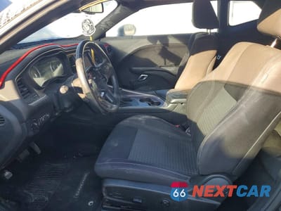 Zdjęcie 7 z 12 samochodu: 2015 DODGE CHALLENGER SXT VIN:2C3CDZAG5FH703197 - miniatura