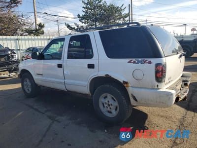 Drugie zdjęcie samochodu z przodu: 2004 CHEVROLET BLAZER VIN:1GNDT13X84K156070 - miniatura