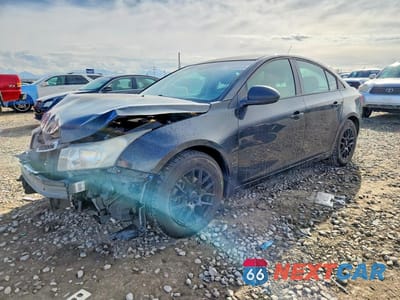 2014 CHEVROLET CRUZE LS 1G1PA5SHXE7214383 - główne zdjęcie licytacji z USA - miniatura